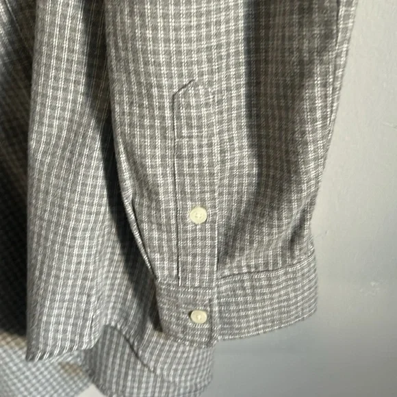 UGG Men’s Brushed Flannel Plaid Checked Long Sleeve Button Down Shirt - Picture 5 of 12